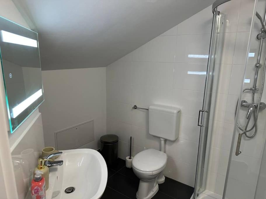 Apartamento Eine Wundervolle Wohnung! Forstinning